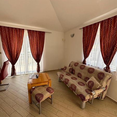 Apartments Villa Eva سلانو المظهر الخارجي الصورة