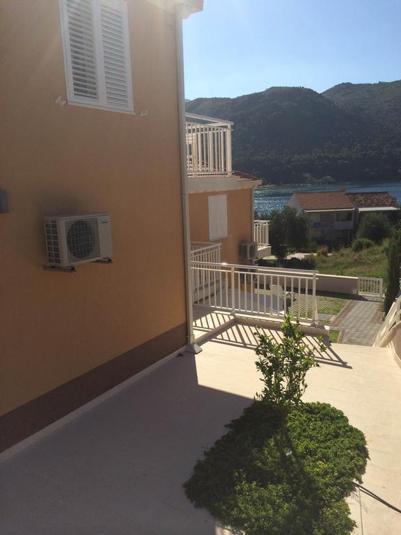 Apartments Villa Eva سلانو الغرفة الصورة