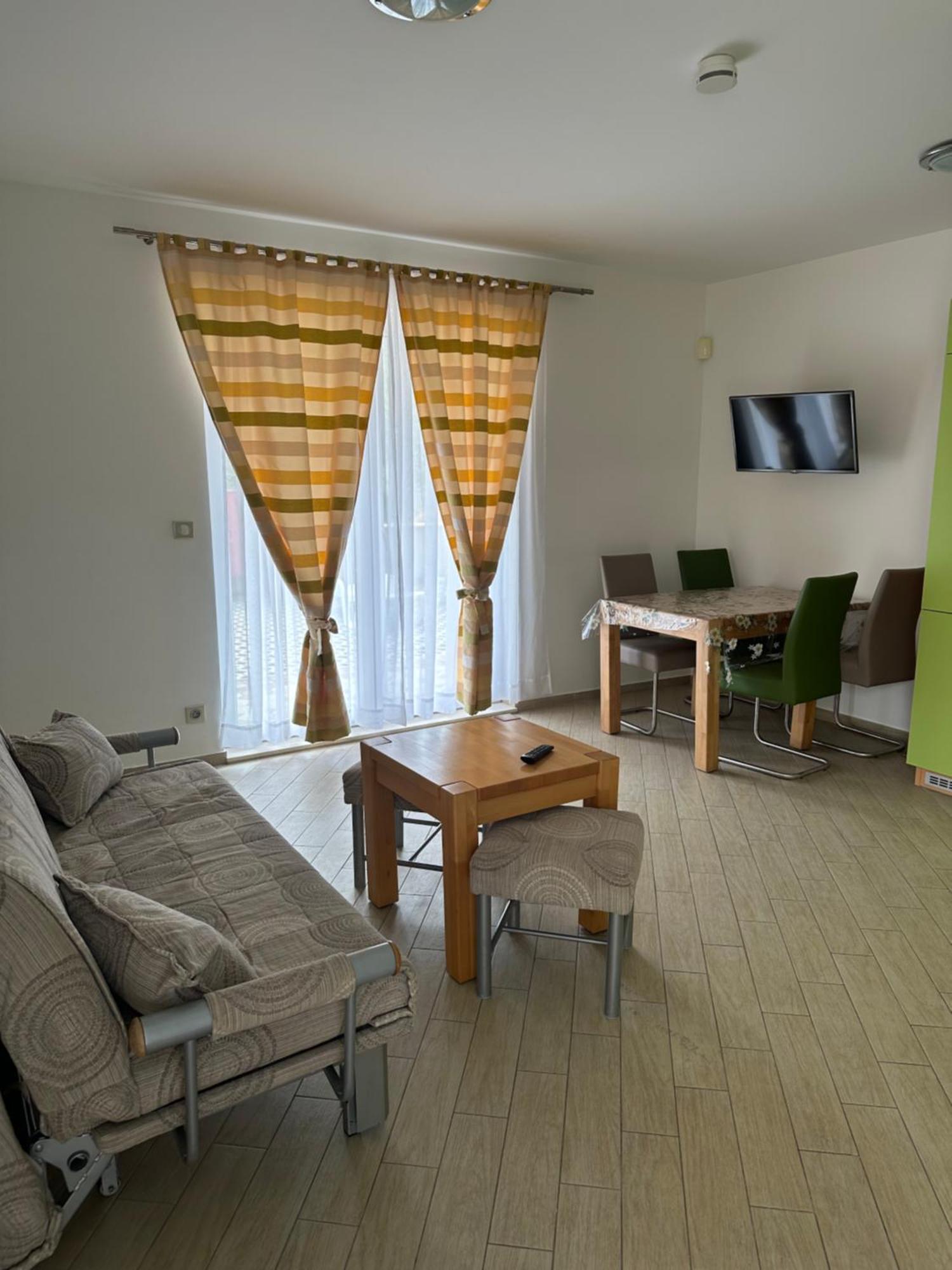 Apartments Villa Eva سلانو المظهر الخارجي الصورة